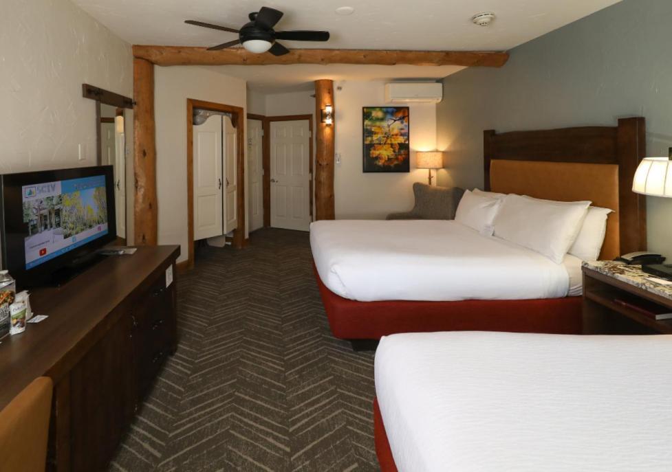 The At Breckenridge